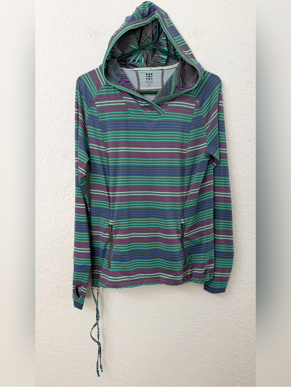 Title Nine - Sunbuster Long Sleeve Hoodie Stripe - M